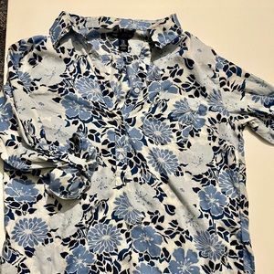 GAP Boyfriend Fit Floral Blouse